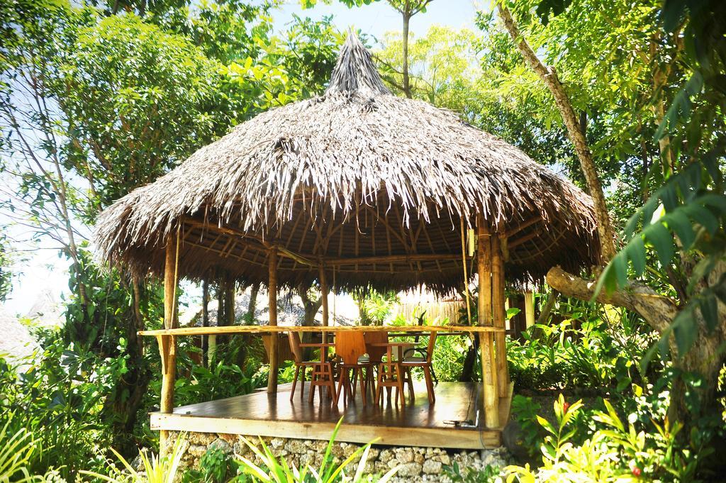 Mandala Spa & Resort Villas Manoc-Manoc Bagian luar foto